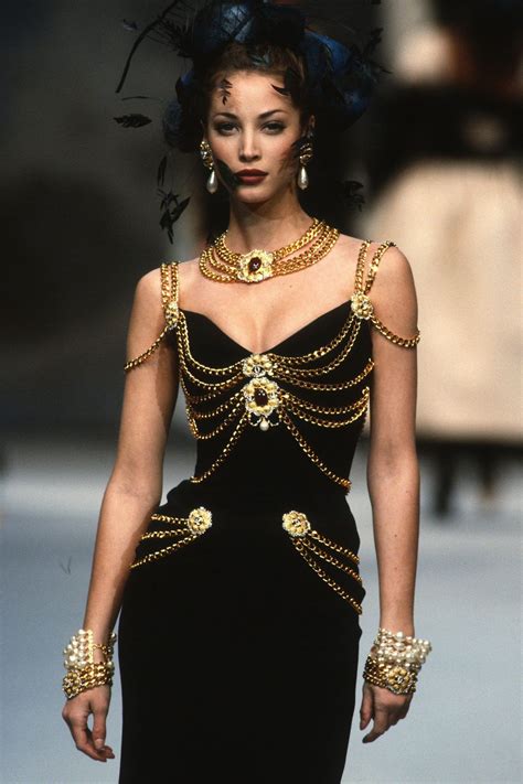 chanel haute couture 90s|haute couture show 90s.